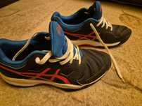 Buty halowe asics 39
