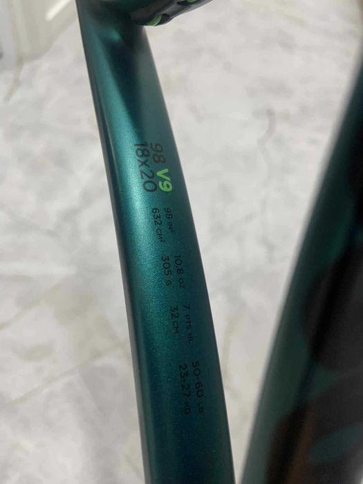 wilson blade 98 v9 18x20 ручка 3 тенісна ракетка