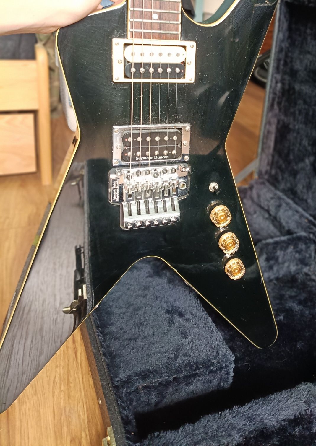 Gitara Dean ML 1996 + futerał (do negocjacji)