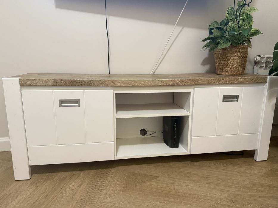 Biala szafka rtv black red white