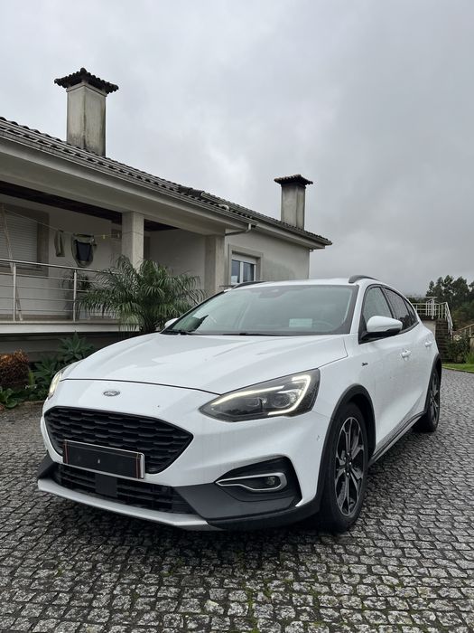 Ford Focus 1.5 TDCI EcoBlue Active AUT- Ano 2020