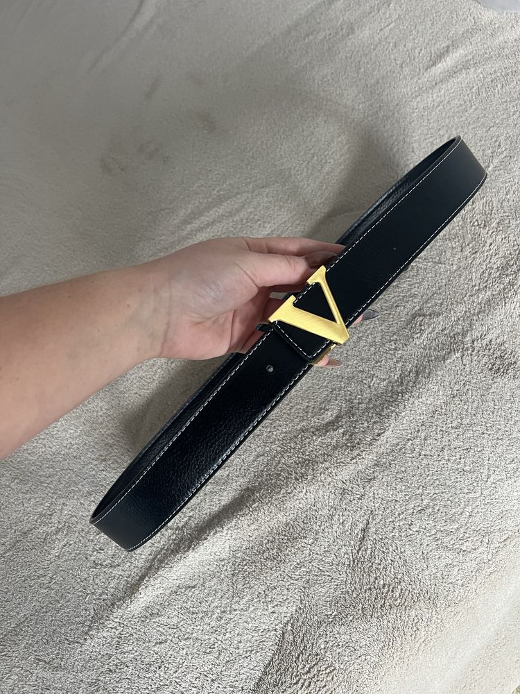 Cintos de luxo novos