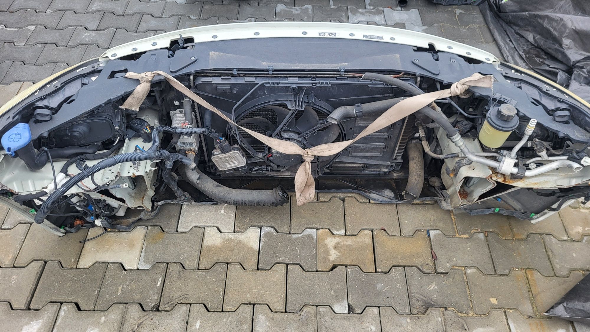 Volvo v60 s60 Przód Zderzak przedni chłodnice xenon atrapa grill