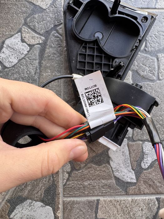 Кришка зарядного порту Tesla Model 3 / Tesla Model Y