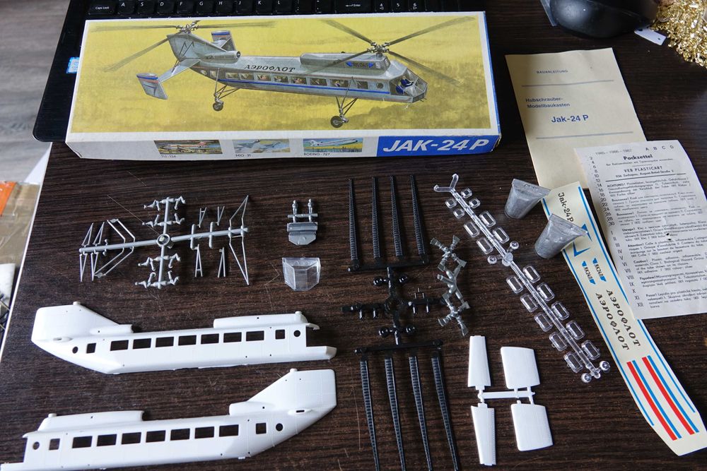 Samolot do sklejania JAK 24