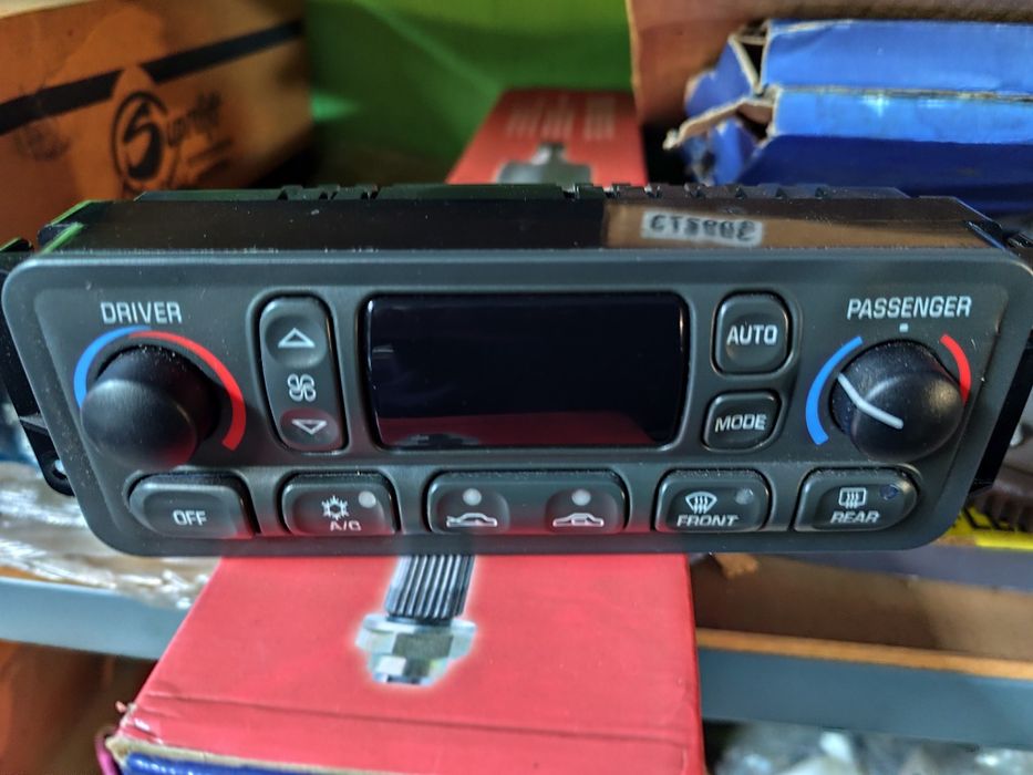 Chevrolet Corvette C5 panel sterowania nawiewami klimatyzacją