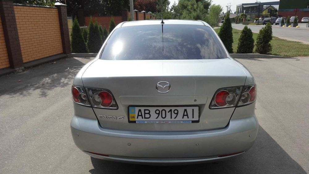 Автомобиль Мазда 6