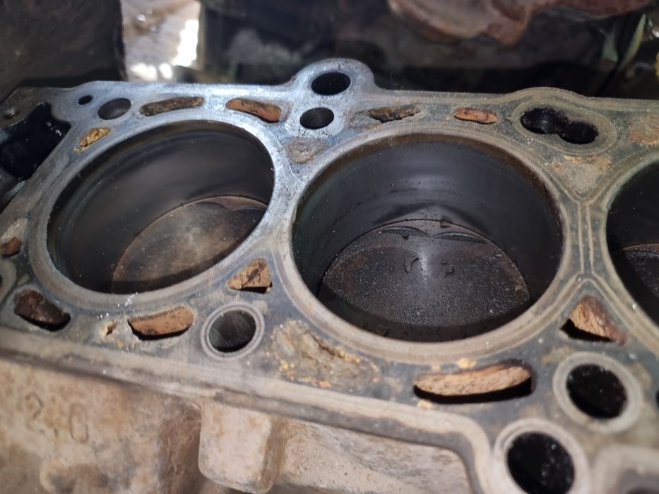 Блок двигателя Ford dohc 2.0 sierra scorpio