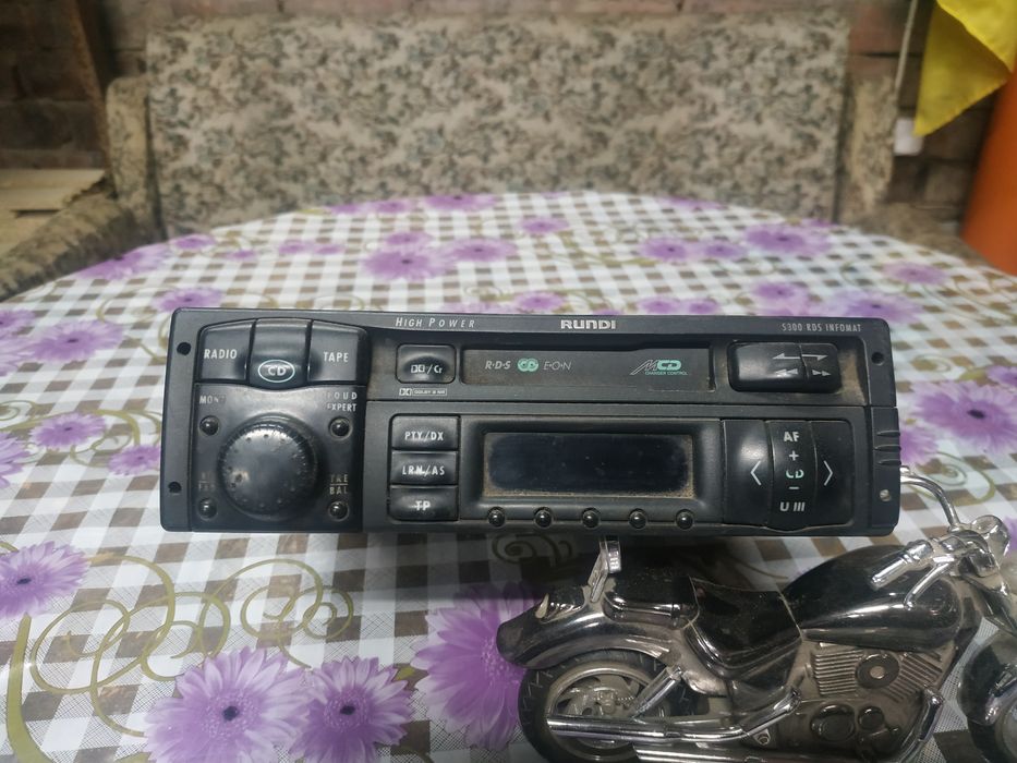 Автомобільна магнітола магнітола Grundig 5300 rds infomat