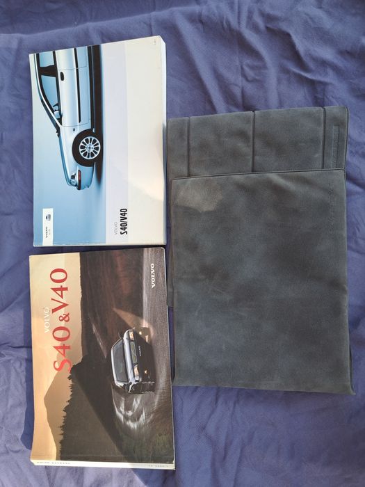 Instrukcje Volvo s40/v40 + etui