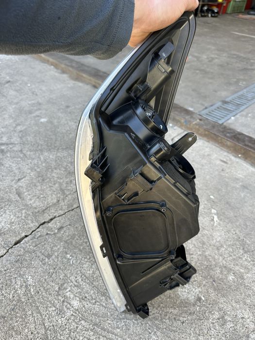 Lewy przedni refletor Ford Focus mk2 lift 07-11 z Niemiec oryginał