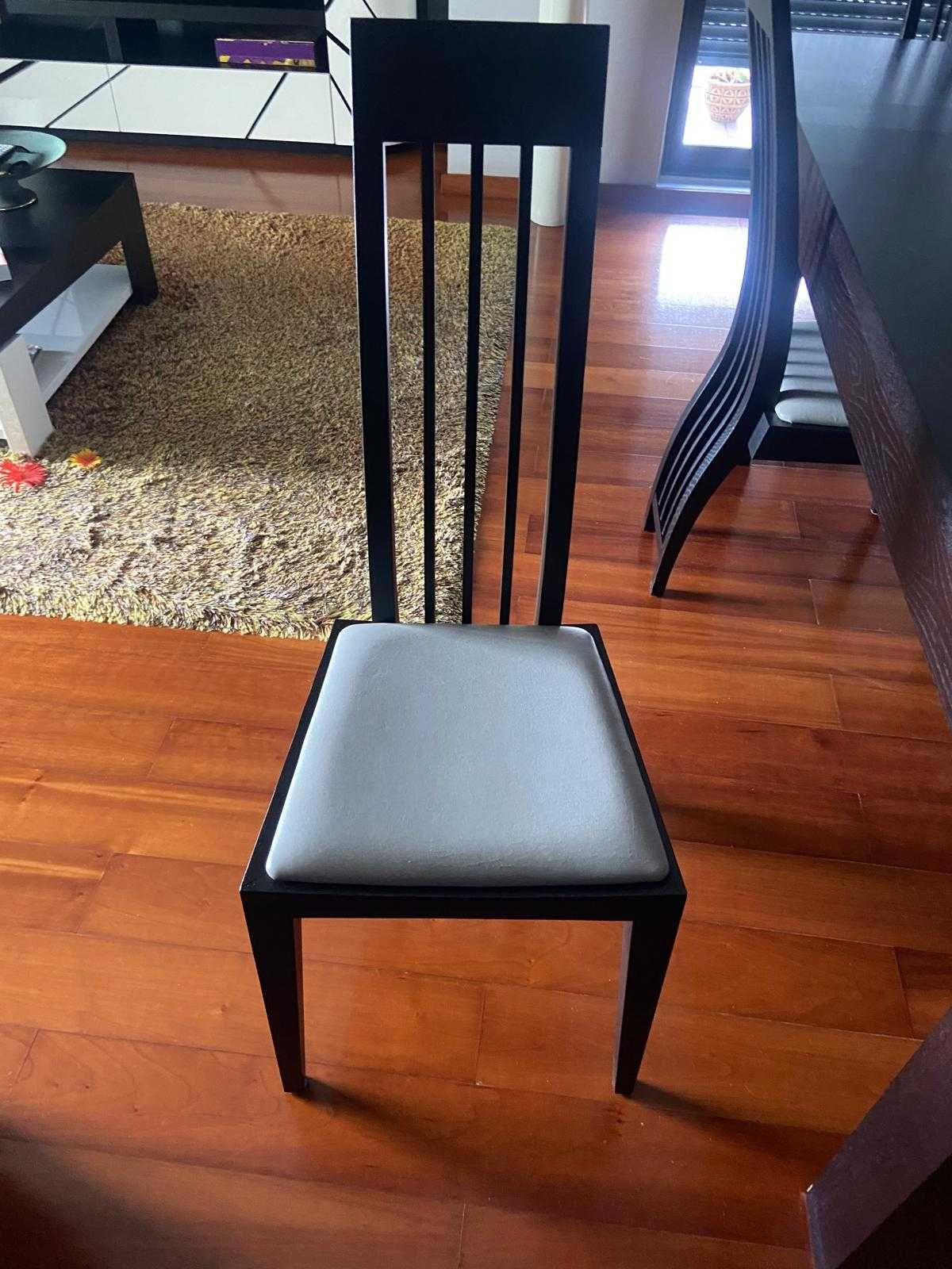 Conjunto de Mesa de Jantar Extensível com 6 Cadeiras
