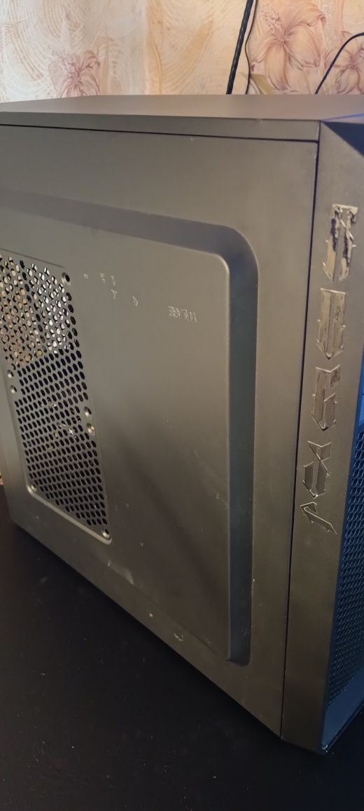 ПК на AMD Athlon X4 | SSD 128+ HDD 1TB|12 ОЗУ | Без видюхи


---

Н