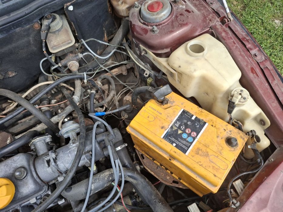 Продам машину  .