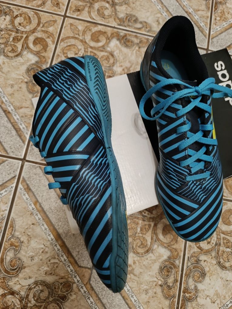 Adidas Nemeziz 174 buty do piłki nożnej