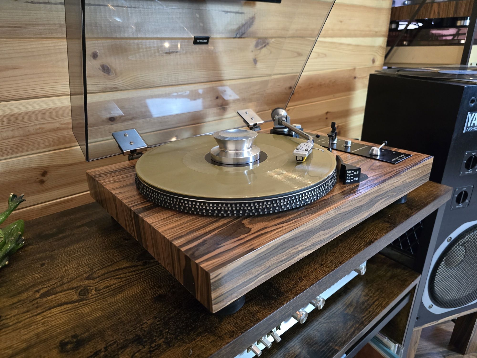 Gramofon Hitachi PS 38 Direct drive