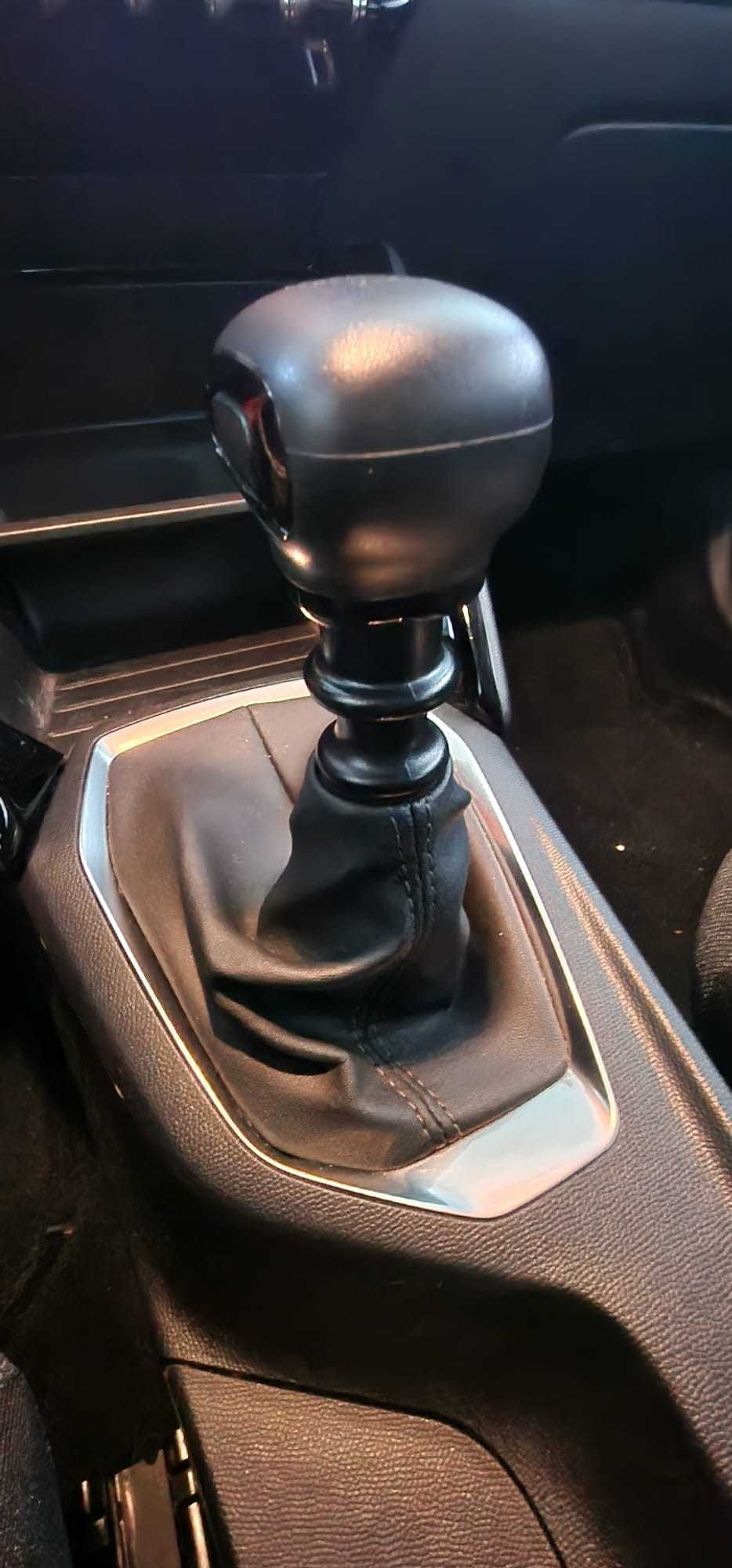 Peugeot 2008 1.2 PureTech Active Pack