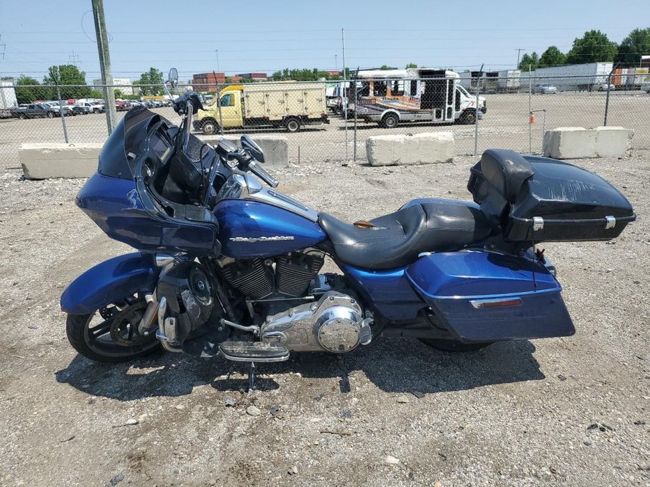 Harley-Davidson Road Glide Specjal 2015r 103