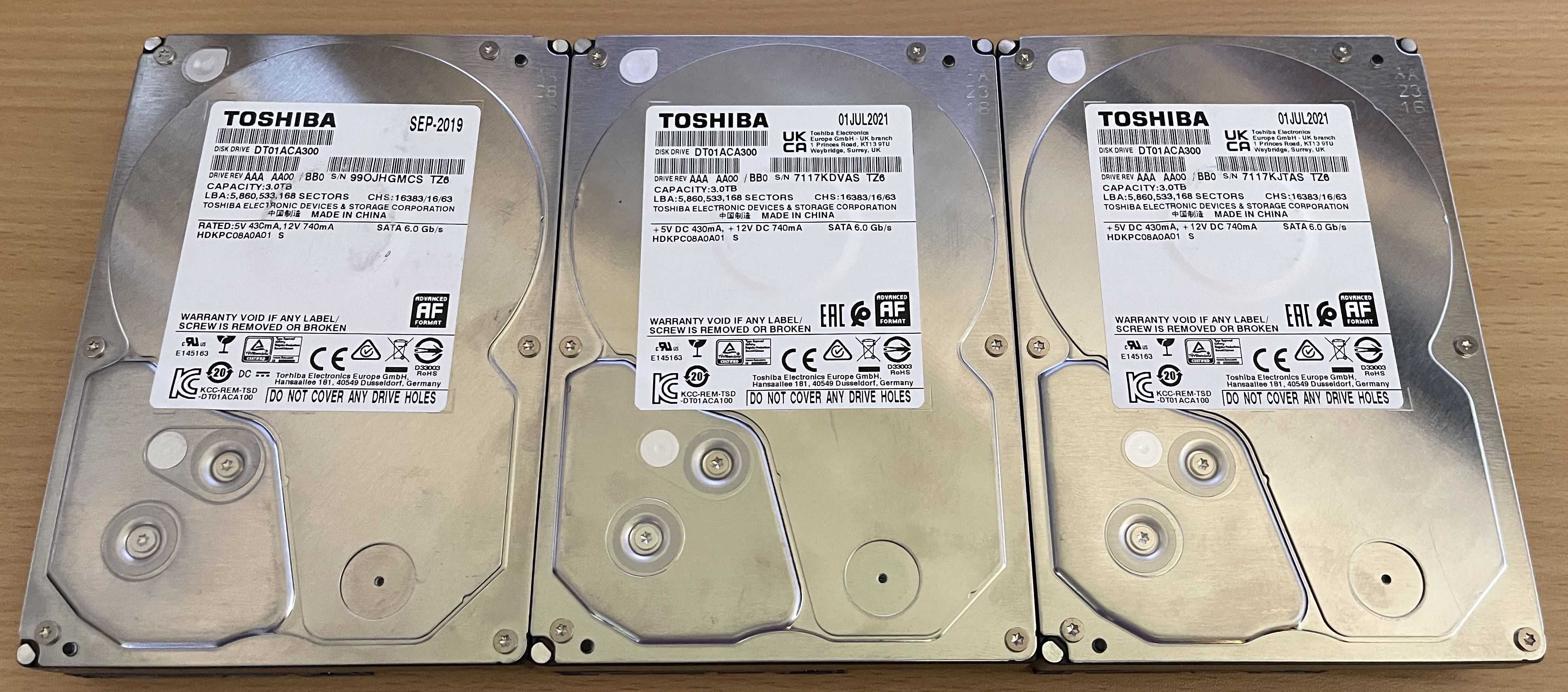 3x Dyski twarde HDD 3TB TOSHIBA Desktop HDD DC01ACA300 SATA-3 3,5"
