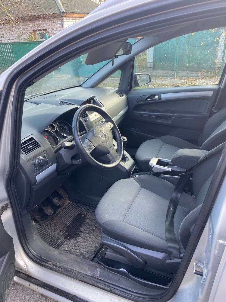 Розборка Зафіра Б шрот авторозборка разбор Опель зафіра Opel Zafira B