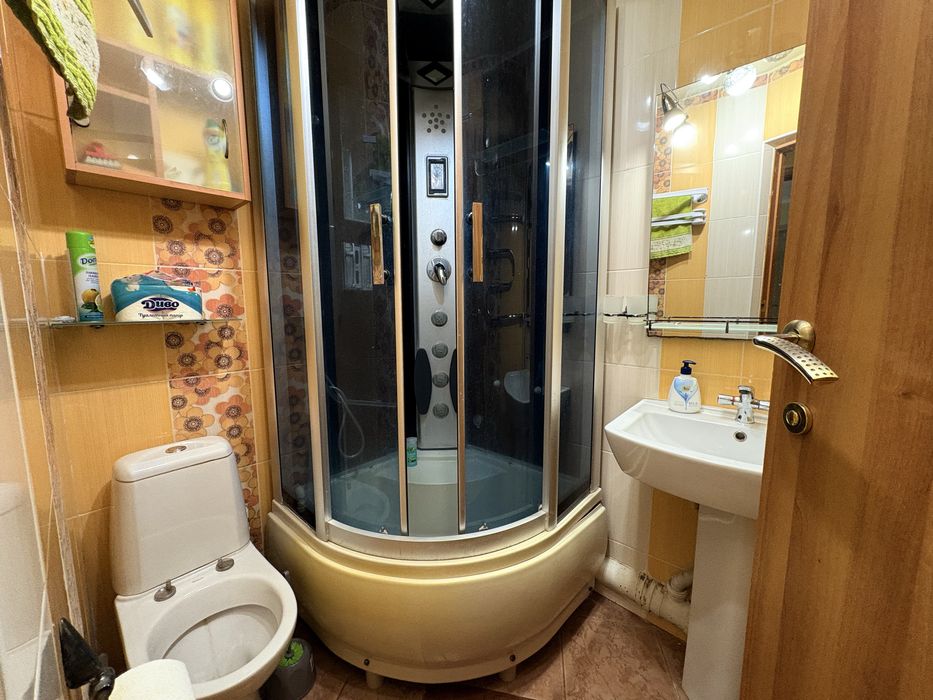 Продаж 2к квартира 45 м2 пр-т Наукі 39А м 23 Серпня