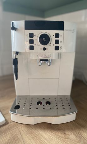 Ekspres do kawy DeLonghi Magnifica S