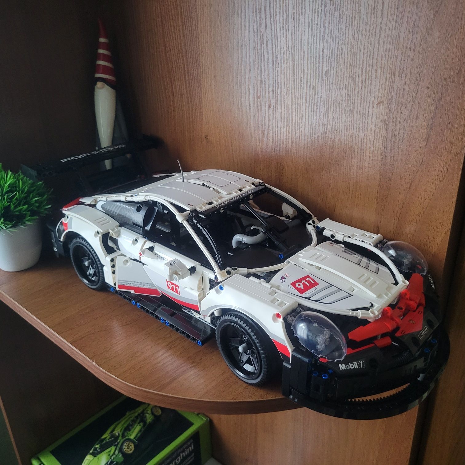 Lego Technical Porshe 911 RSR