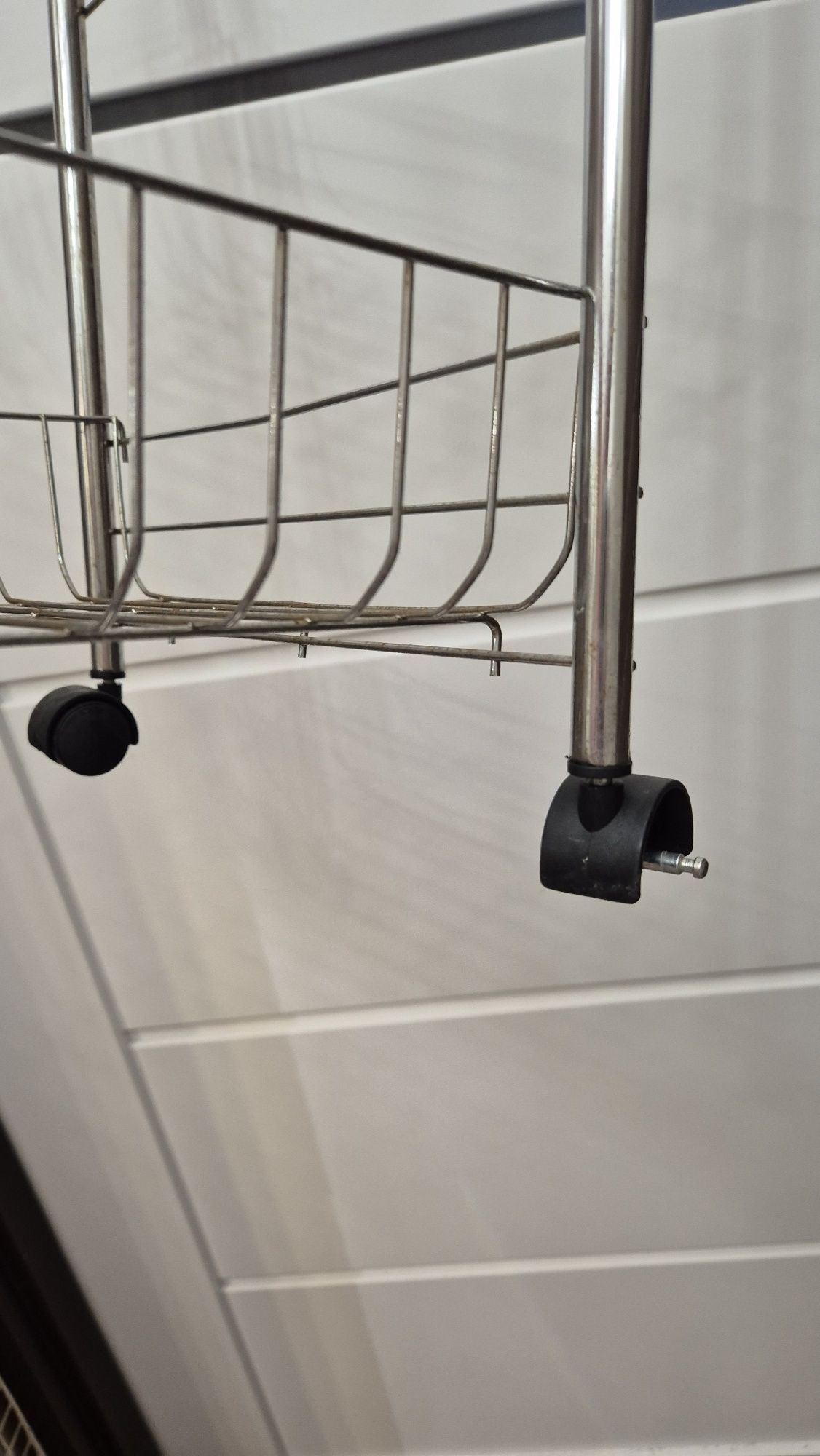 Regały metalowy chromowany łazienki kółka 61 cm