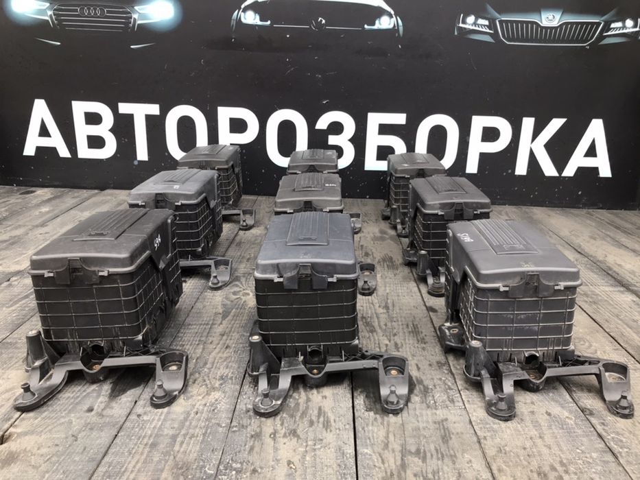Корпус аккумулятора passat b6 skoda a5 jetta golf 5 touran caddy 3