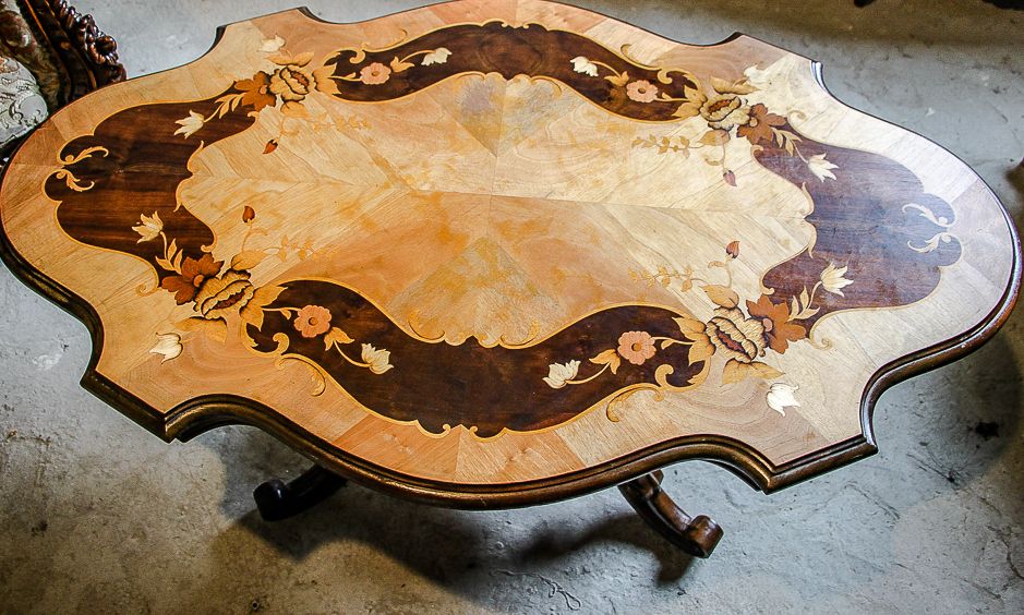 Мяка частина  барокко 3+1+1+столик  .меблі