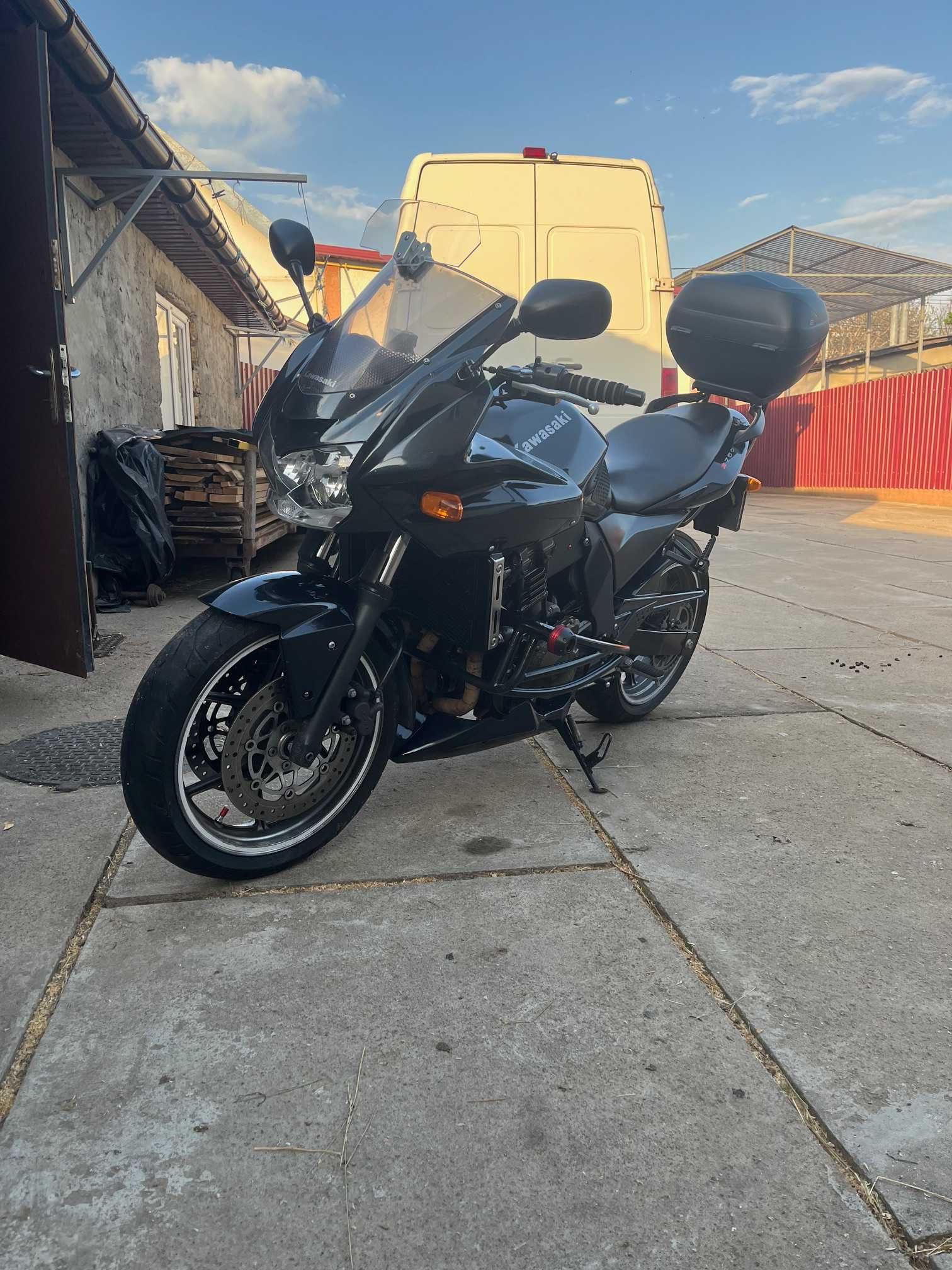 Мото Kawasaki Z750S