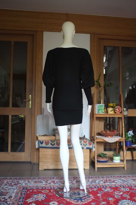 czarna wełniana sukienka sweter tunika wełna merino kaszmir motyl