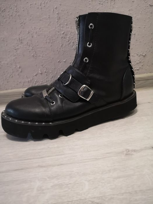 Buty Disturbia BUCKLE