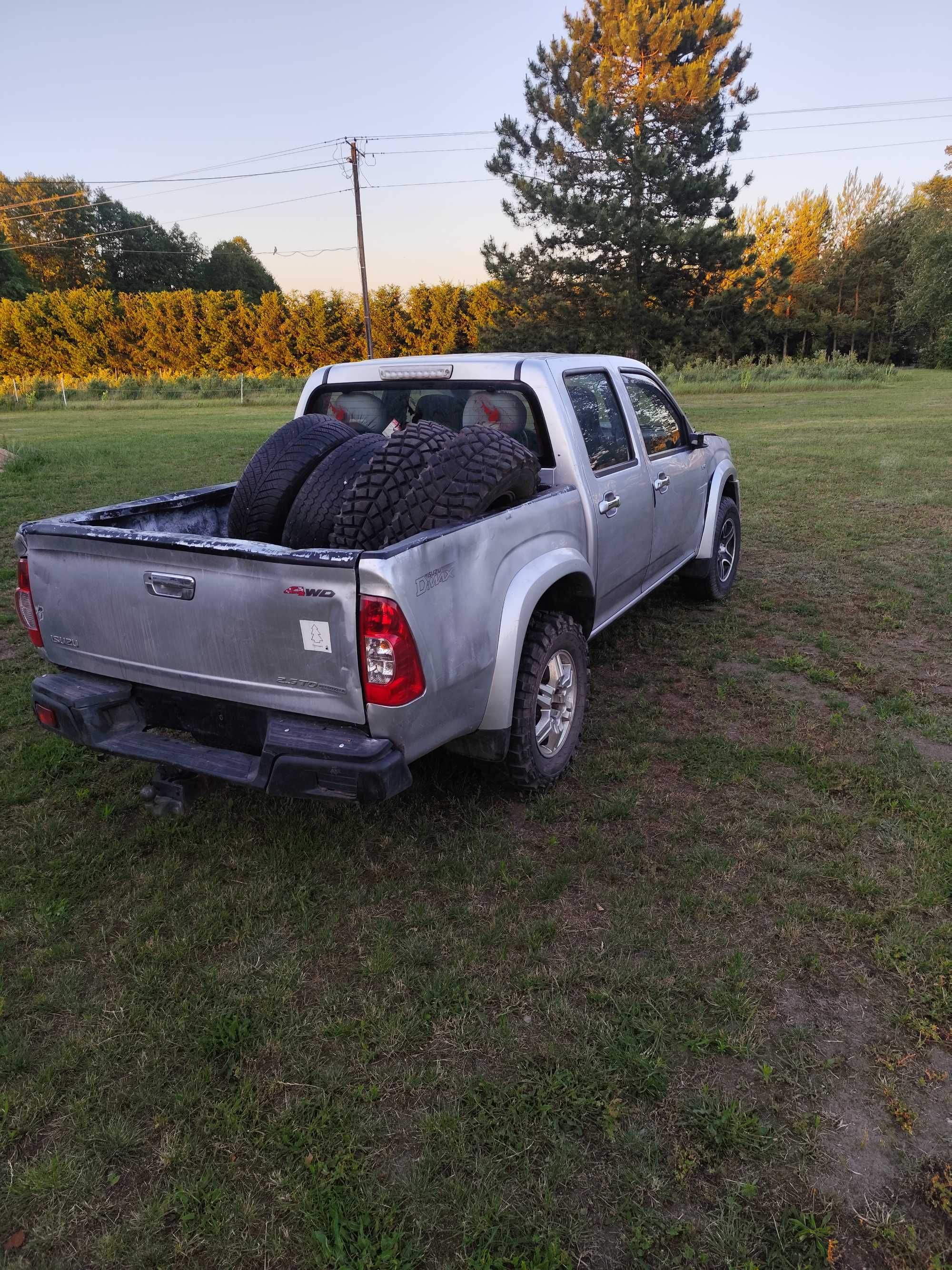 Isuzu D-Max 2011 rok