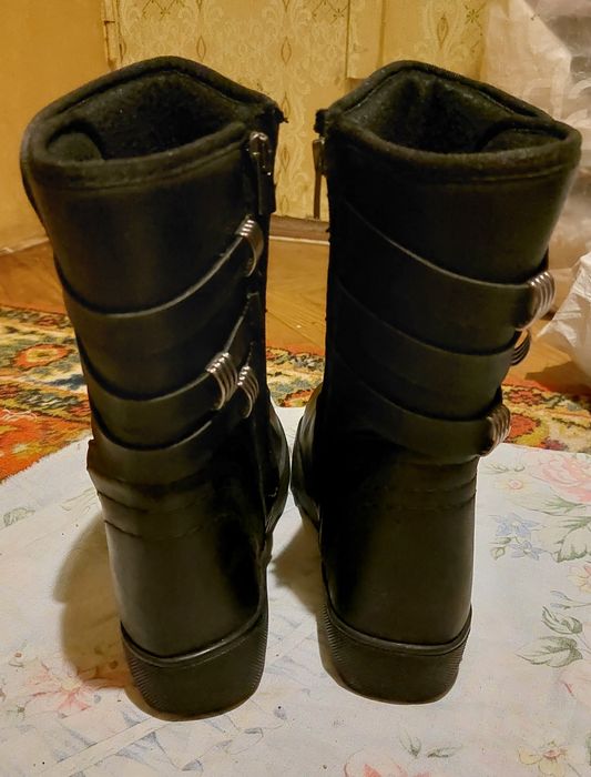 Жіночі зимові чоботи. Женские зимние сапоги. Жіночі зимові черевики.