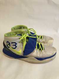 Баскетбольні кросівки Nike Kyrie 6