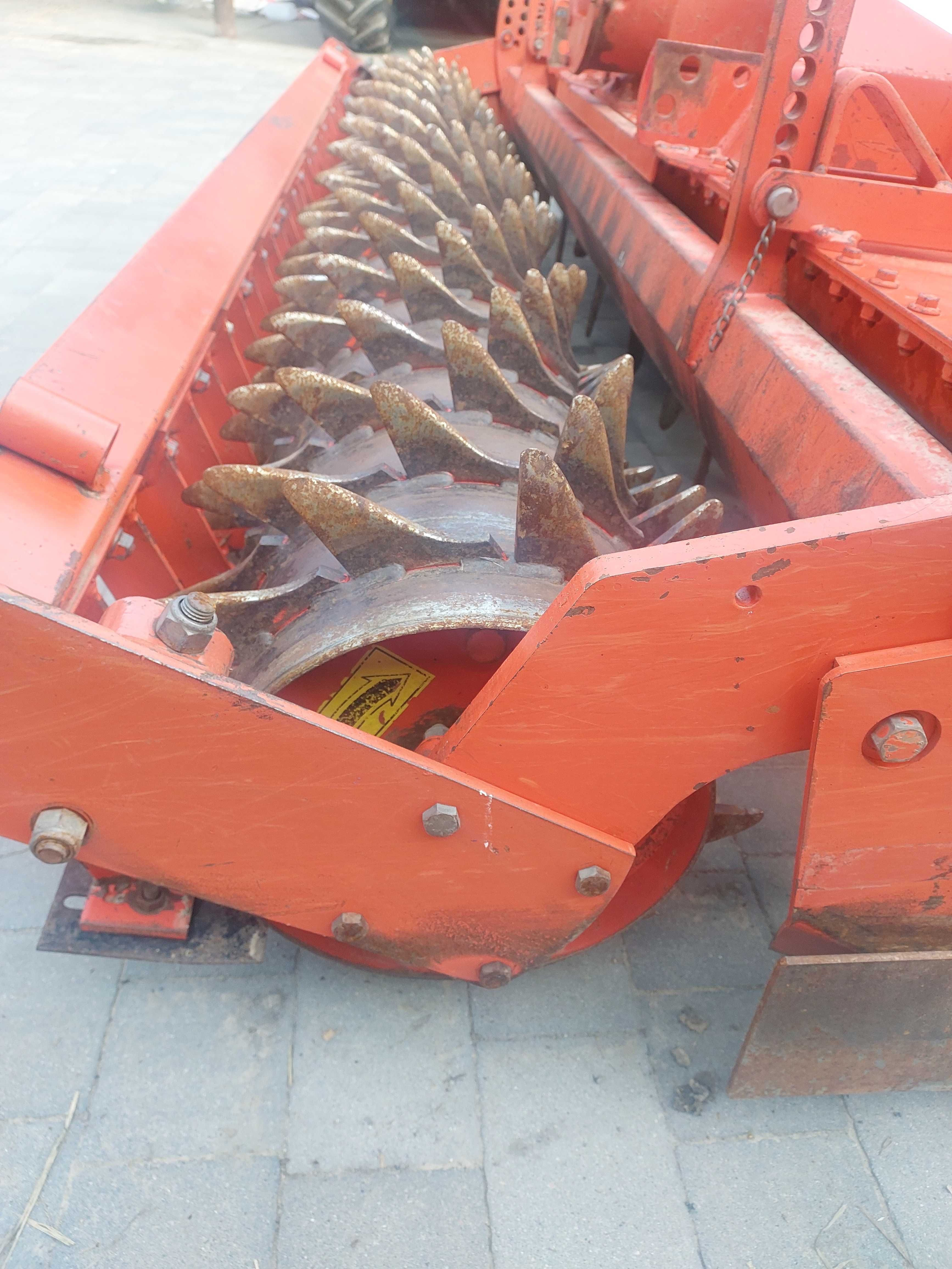 Agregat Brona aktywna wirowa Kuhn HRB 302 D