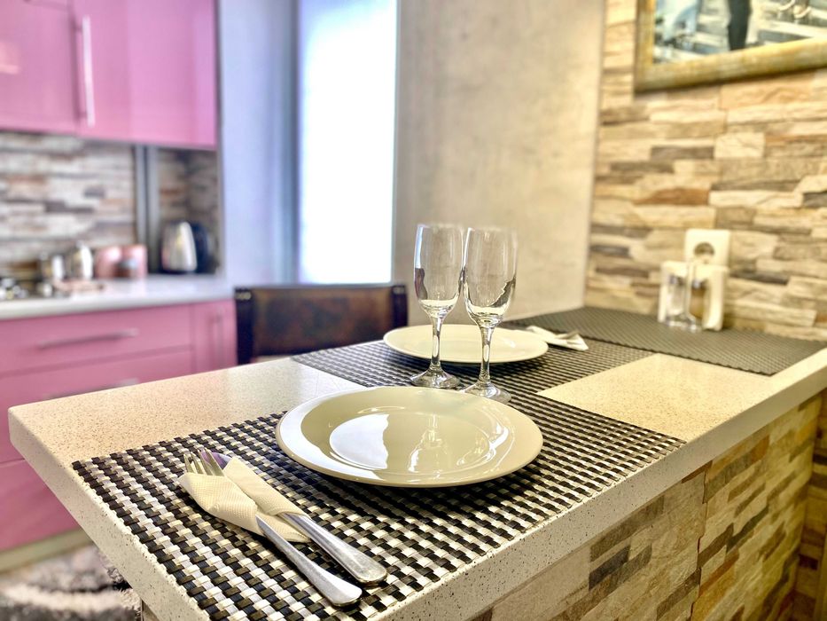 ApartPoltava ОРЕНДА подобово 2-кім апарт ЦЕНТР театр Гоголя. квед 5510