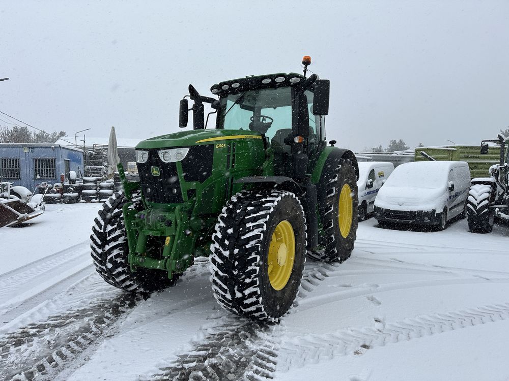 John deere 6230R