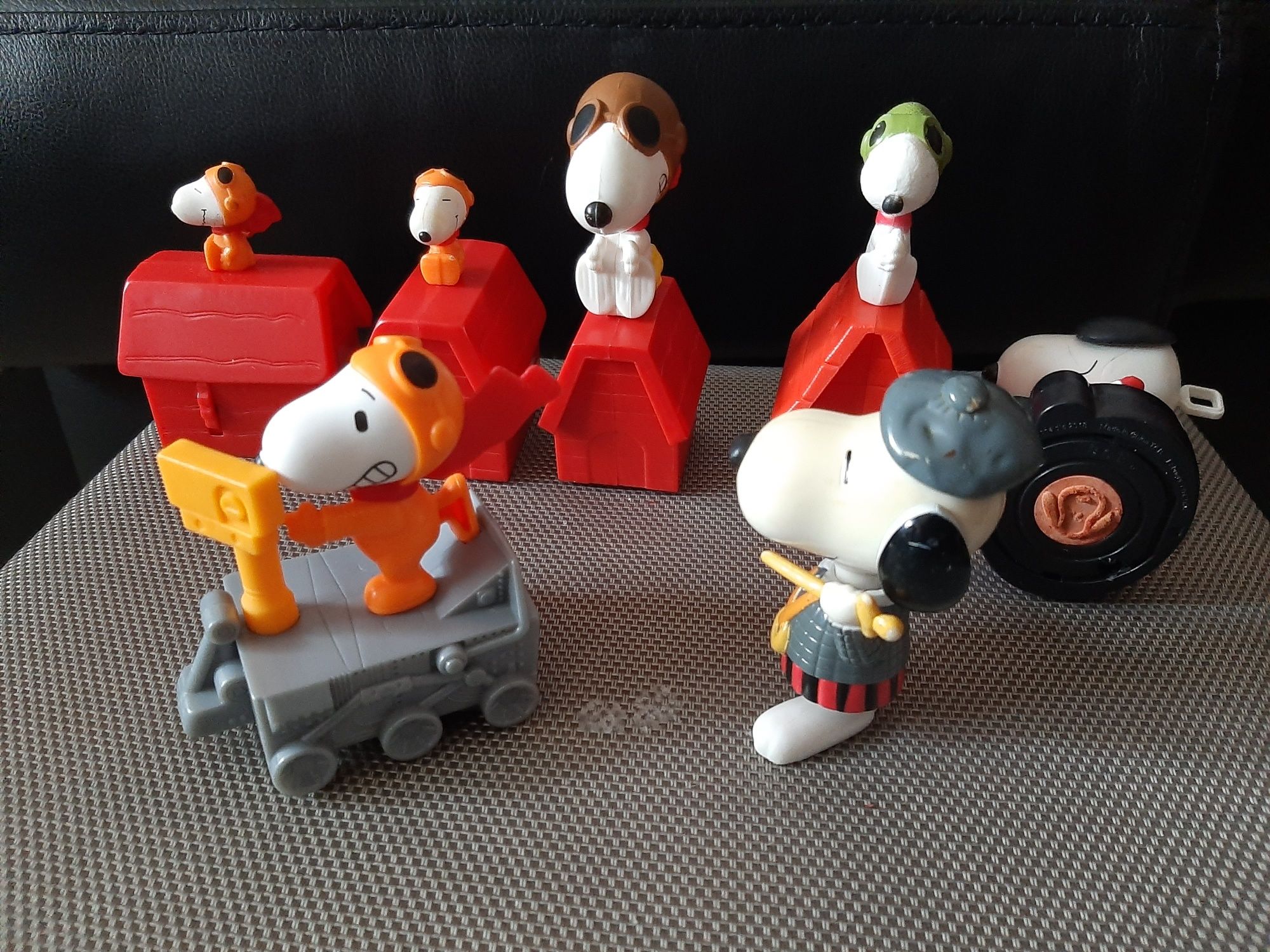 Snoopy  Figuras Astérix e Bardo topo de bolo Peanuts