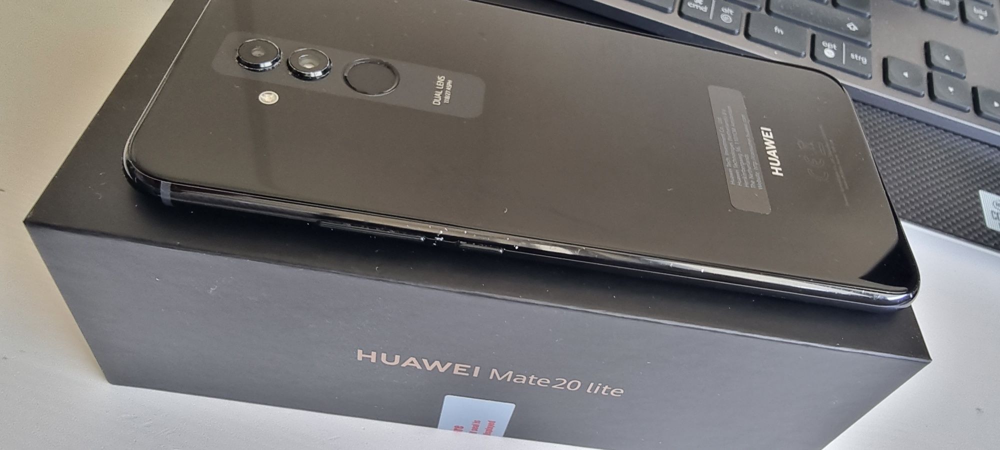 Huawei Mate 20 Lite Super stan