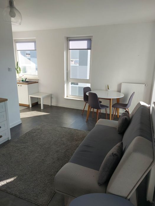 Wynajmę kawalerkę, 32m2, 5 piętro, winda, 2600zł+opl. Licz, garaż podz