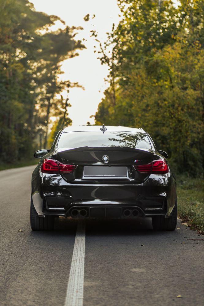 Wypożyczalnia - Wynajem - BMW M4 F82