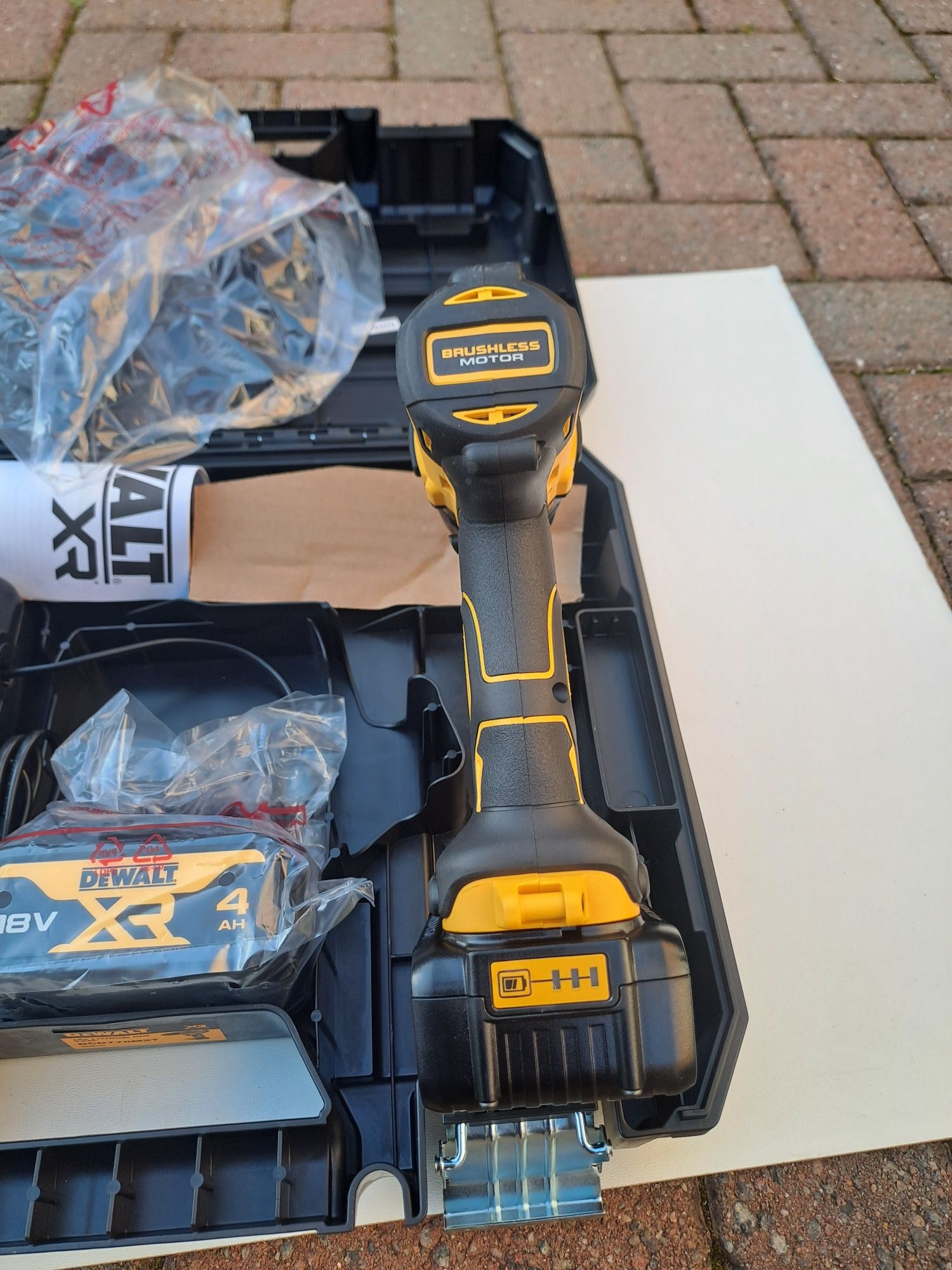 Wkrętarka  Dewalt  18v