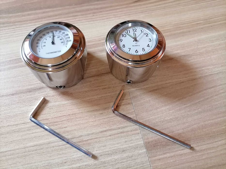 Polecam chromowany  zegarek i termometr na kierownicę motocykla .