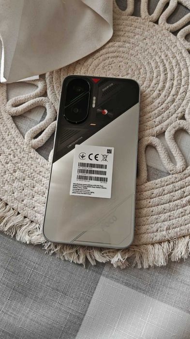 Smartfon POCO F7 Silver 12GB/256GB -Odblokowany HyperOS 3.0 Android 16