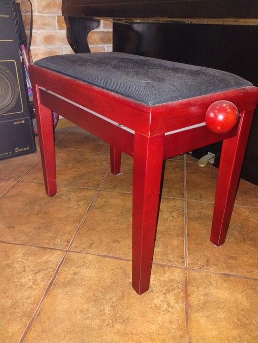 Pianino Legnica  idealne do nauki.