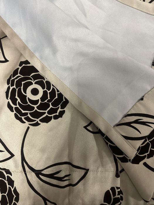 Продам штору. Плотна, блекаут.