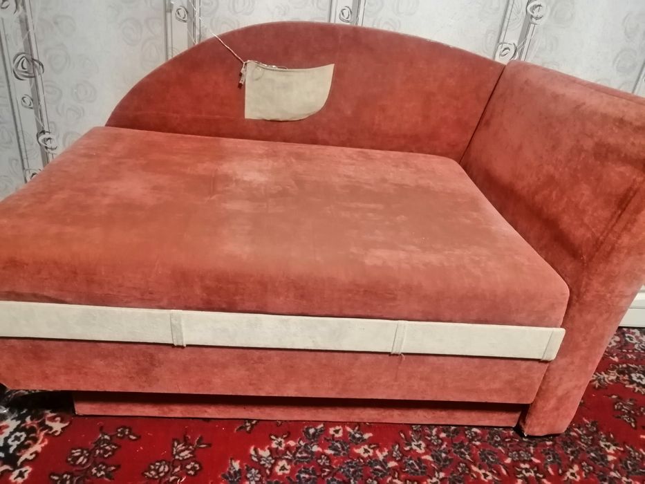 Кресло кровать 85*2м,велюр колір бордо, стан гарний,