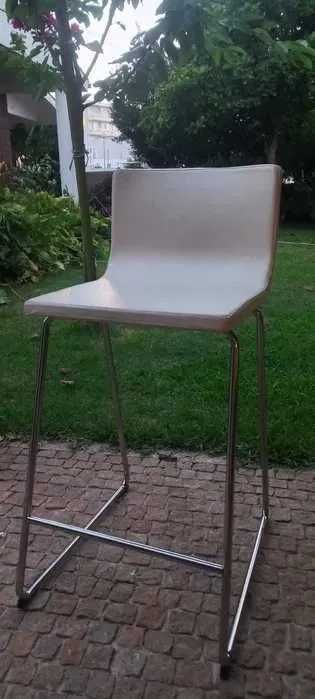 Banco alto de cozinha